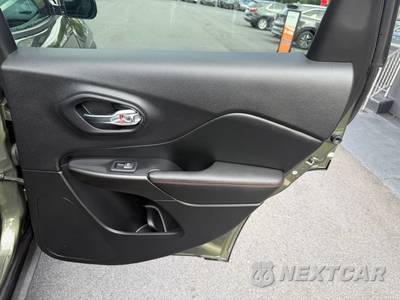 2020 Jeep Cherokee Trailhawk - zdjęcie 24 z 50 - miniatura