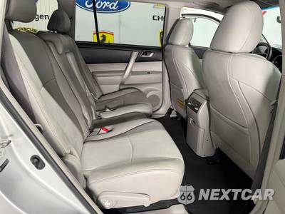 2013 Toyota Highlander SE - zdjęcie 31 z 43 - miniatura