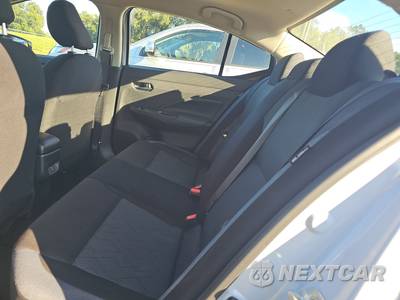 2025 Nissan Versa SV - zdjęcie 13 z 18 - miniatura