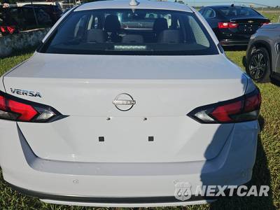 2025 Nissan Versa SV - zdjęcie 5 z 18 - miniatura