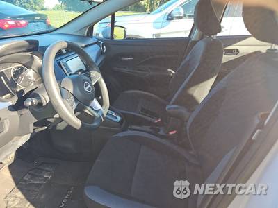 2025 Nissan Versa SV - zdjęcie 7 z 18 - miniatura