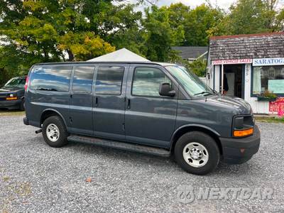 2017 Chevrolet Express 3500 Passenger Van LS 1LS 135.0" WB