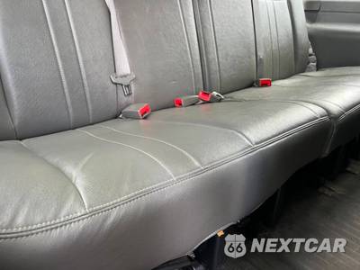 2017 Chevrolet Express 3500 Passenger Van LS 1LS 135.0" WB - zdjęcie 22 z 28 - miniatura