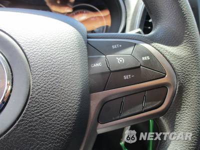 2021 Jeep Cherokee Latitude - zdjęcie 21 z 22 - miniatura