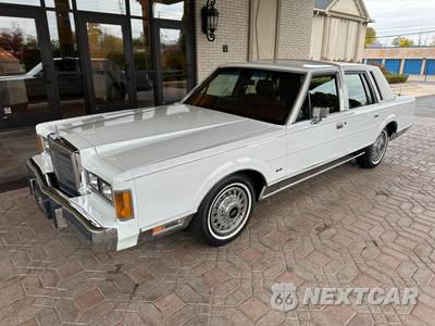 1989 Lincoln Town Car - zdjęcie 2 z 23 - miniatura