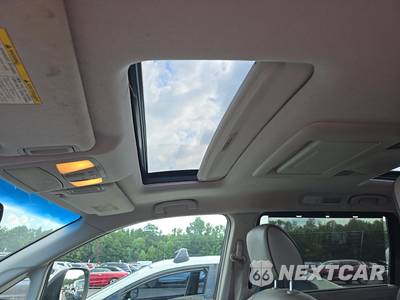 2012 Nissan Quest LE 118.1" WB - zdjęcie 21 z 56 - miniatura