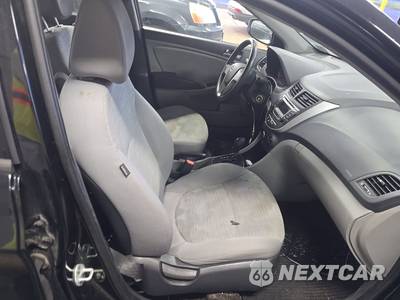 2016 Hyundai Accent SE Sedan - zdjęcie 8 z 41 - miniatura