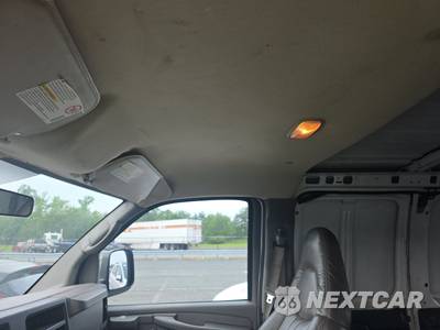2005 GMC Savana 1500 Cargo Van 1SA 135.0" WB - zdjęcie 18 z 40 - miniatura
