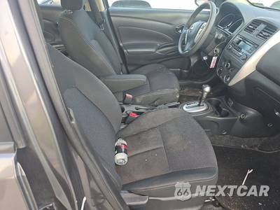2017 Nissan Versa Sedan SV - zdjęcie 8 z 31 - miniatura