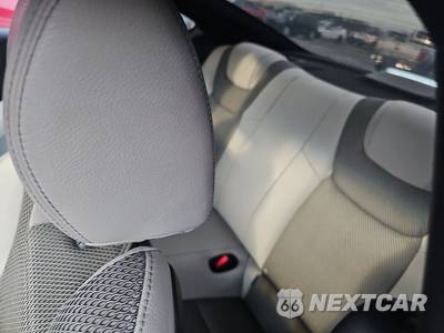 2016 Hyundai Genesis Coupe 3.8 w/Gray Interior - zdjęcie 13 z 19 - miniatura