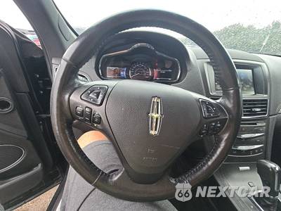 2015 Lincoln MKT w/Livery Pkg - zdjęcie 10 z 34 - miniatura