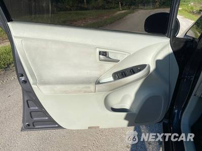 2012 Toyota Prius Two - zdjęcie 15 z 47 - miniatura