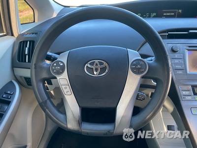 2012 Toyota Prius Two - zdjęcie 39 z 47 - miniatura