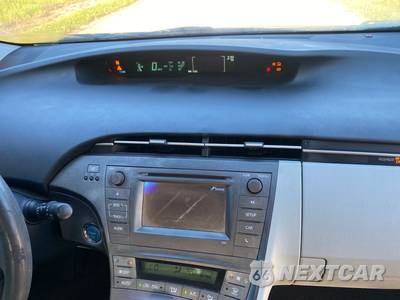 2012 Toyota Prius Two - zdjęcie 40 z 47 - miniatura