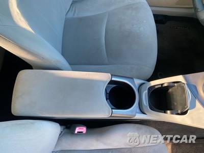 2012 Toyota Prius Two - zdjęcie 43 z 47 - miniatura