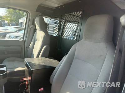 2014 Ford E-150 Commercial Cargo Van 138.0" WB - zdjęcie 10 z 38 - miniatura