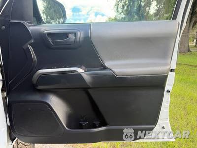2019 Toyota Tacoma SR5 Crew Cab Medium Bed - zdjęcie 12 z 20 - miniatura