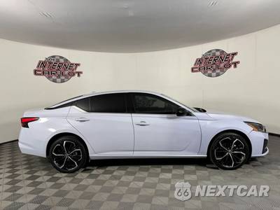 2024 Nissan Altima SR - zdjęcie 8 z 44 - miniatura