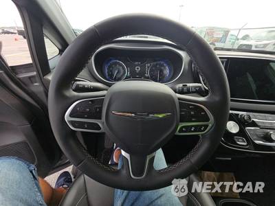 2025 Chrysler Pacifica Select 121.6" WB - zdjęcie 10 z 24 - miniatura