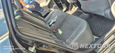 2013 Toyota Prius Two - zdjęcie 22 z 38 - miniatura