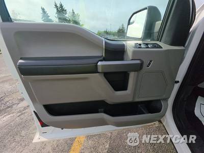 2019 Ford F-150 XLT Extended Cab Medium Bed w/Rear Doors - zdjęcie 9 z 24 - miniatura