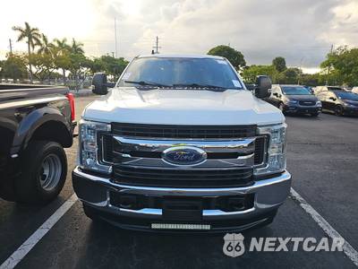 2019 Ford Super Duty F-250 XLT Crew Cab Medium Bed - zdjęcie 2 z 29 - miniatura