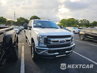 2019 Ford Super Duty F-250 XLT Crew Cab Medium Bed - zdjęcie 3 z 29 - miniatura
