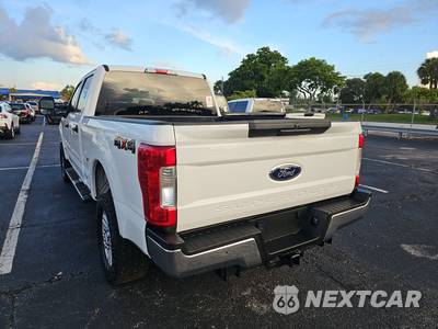2019 Ford Super Duty F-250 XLT Crew Cab Medium Bed - zdjęcie 6 z 29 - miniatura