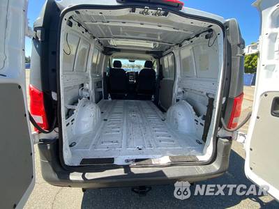 2017 Mercedes-Benz Metris Worker Cargo Van 126.0" WB - zdjęcie 11 z 16 - miniatura