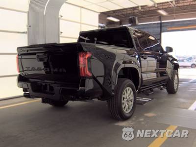 2025 Toyota Tacoma SR5 Crew Cab Medium Bed - zdjęcie 4 z 25 - miniatura