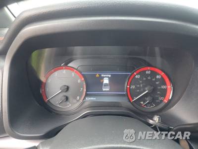 2024 Nissan TITAN PRO-4X Crew Cab Short Bed - zdjęcie 12 z 18 - miniatura