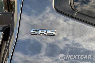 2023 Toyota Tundra SR5 Extended Cab Medium Bed - zdjęcie 14 z 35 - miniatura