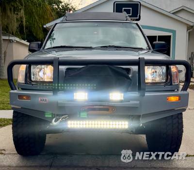 2001 Nissan Xterra SE - zdjęcie 1 z 35 - miniatura