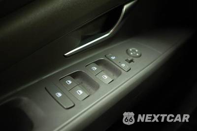 2022 Hyundai Elantra SEL - zdjęcie 26 z 29 - miniatura