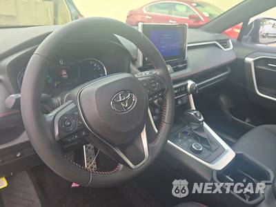 2023 Toyota RAV4 Prime SE - zdjęcie 11 z 21 - miniatura