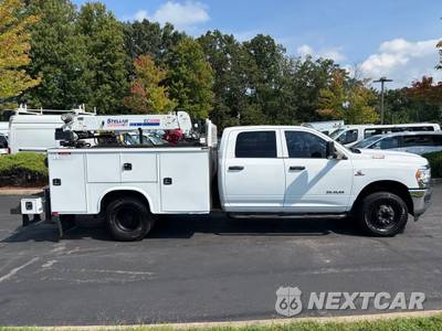 2022 Ram 3500 Cab Chassis Tradesman Crew Cab DRW - zdjęcie 8 z 99 - miniatura