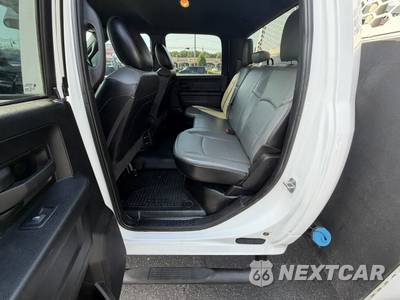 2022 Ram 3500 Cab Chassis Tradesman Crew Cab DRW - zdjęcie 26 z 99 - miniatura