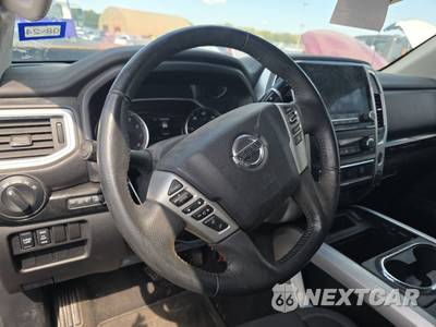 2020 Nissan TITAN SV Crew Cab Short Bed - zdjęcie 10 z 31 - miniatura