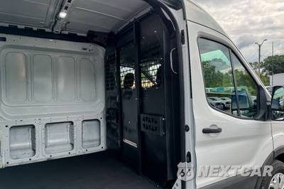 2022 Ford E-Transit Cargo Van Medium Roof 148.0" WB - zdjęcie 12 z 31 - miniatura