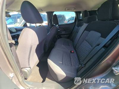 2025 Nissan Kicks SV - zdjęcie 13 z 25 - miniatura