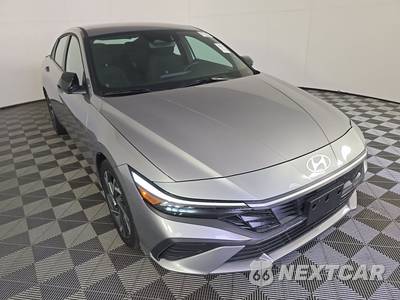 2025 Hyundai Elantra SEL Sport - zdjęcie 3 z 17 - miniatura
