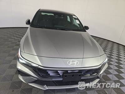 2025 Hyundai Elantra SEL Sport - zdjęcie 2 z 17 - miniatura