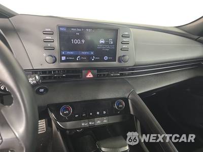 2025 Hyundai Elantra SEL Sport - zdjęcie 11 z 17 - miniatura