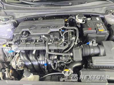 2025 Hyundai Elantra SEL Sport - zdjęcie 16 z 17 - miniatura