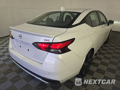 2024 Nissan Versa SR - zdjęcie 4 z 17 - miniatura