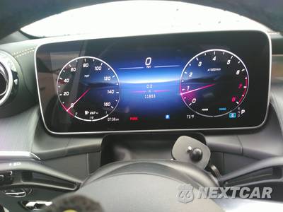 2025 Mercedes-Benz GLC 300 - zdjęcie 19 z 31 - miniatura