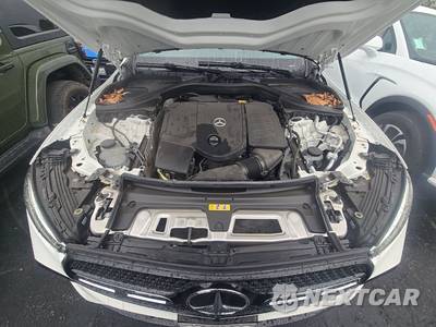 2025 Mercedes-Benz GLC 300 - zdjęcie 16 z 31 - miniatura