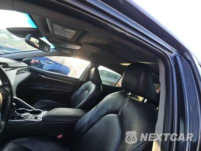 2018 Toyota Camry XSE - zdjęcie 18 z 28 - miniatura