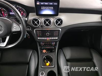 2018 Mercedes-Benz GLA 250 4MATIC - zdjęcie 11 z 44 - miniatura