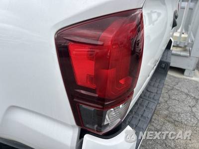 2022 Toyota Tacoma SR Crew Cab Medium Bed - zdjęcie 30 z 36 - miniatura